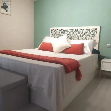Dúplex Frente Al Gran Teatro Falla, Cerca De La Caleta Apartamento